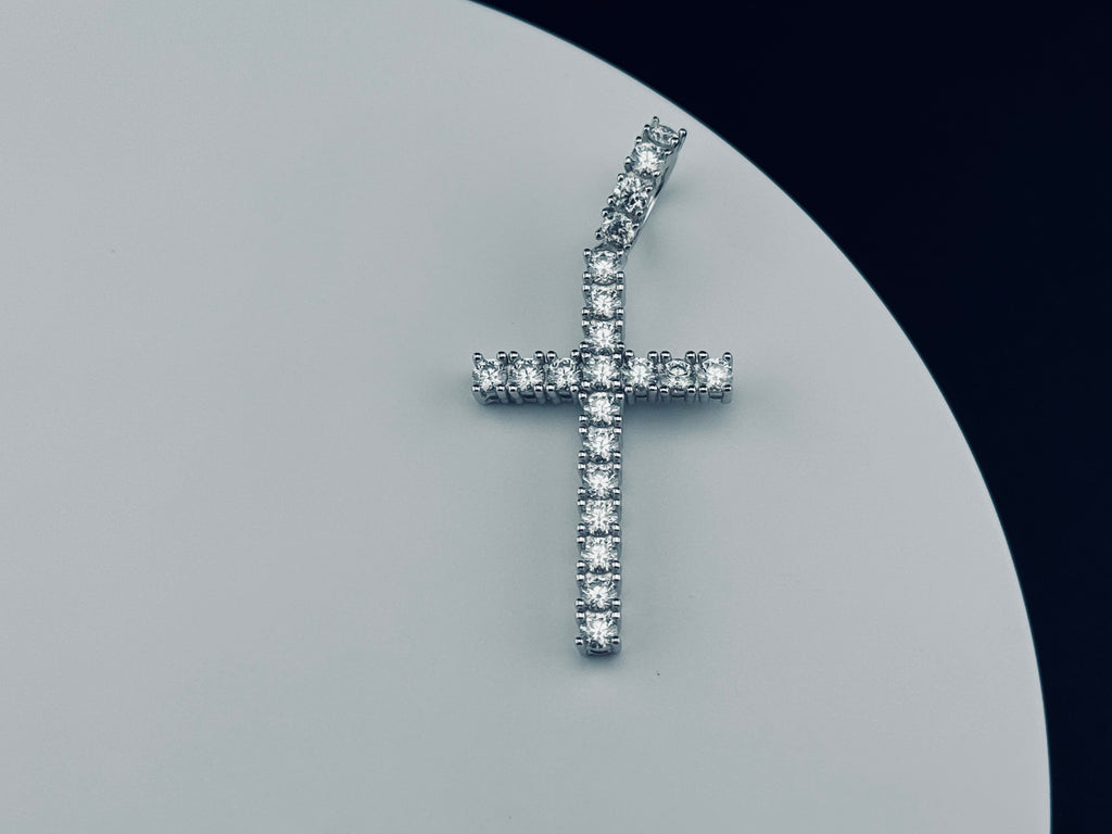 CROSS PENDANT