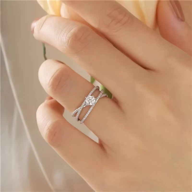 Criss-Cross Ring